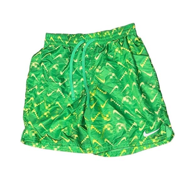 Nike Swim Trunks Men size small Racer Green Swoosh 6.5” Inseam Lined Pockets Bea - Picture 1 of 4
